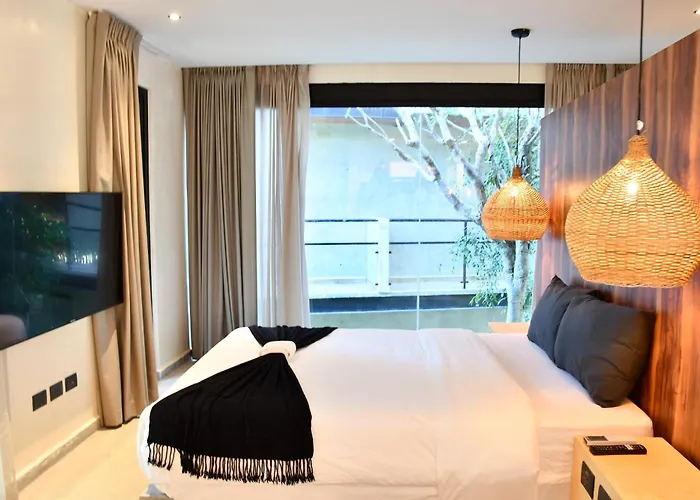 Nook By The Spot Appartement *